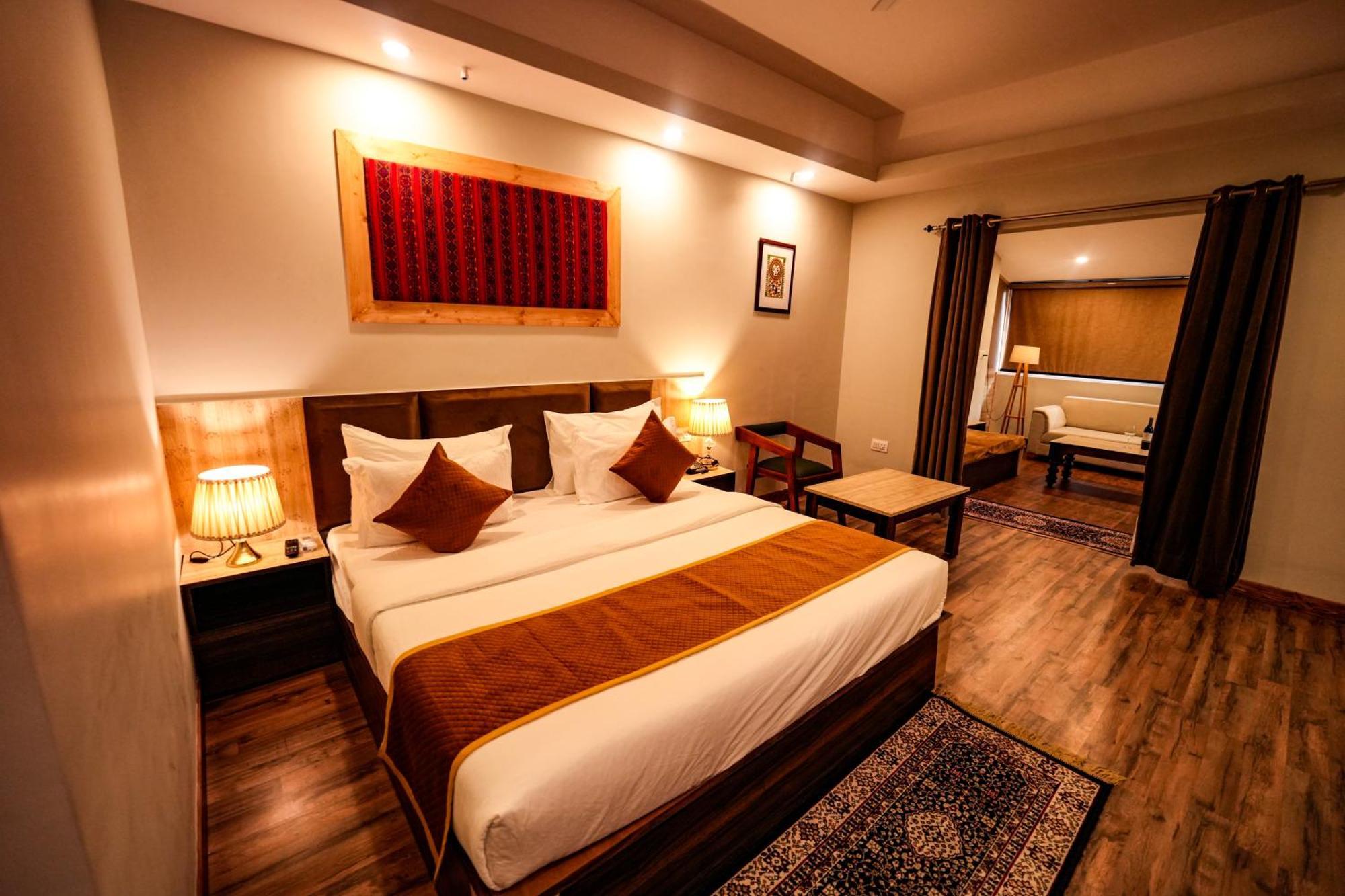 Hotel Square One By D'Polo Dharamshala Exterior foto